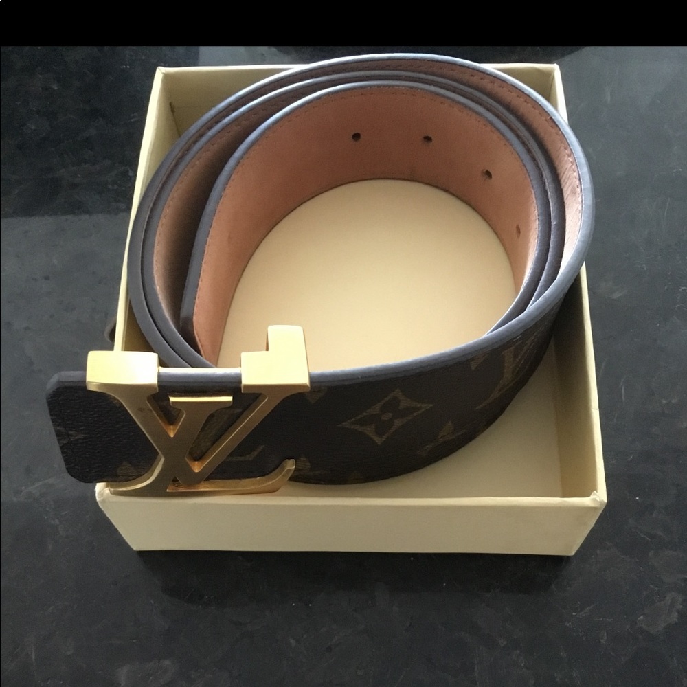 Brown Louis Vuitton belt